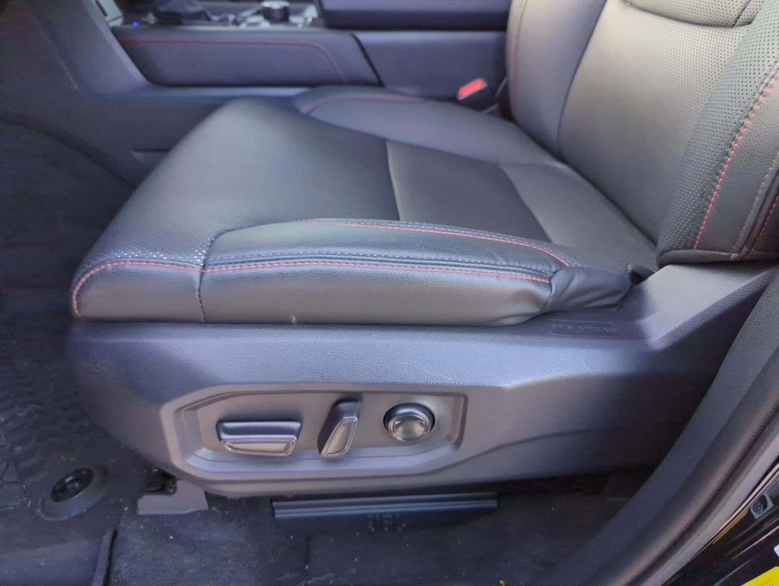 2025 Toyota Tundra 4WD 4WD TRD Pro Hybrid CrewMax 5.5' Bed (Natl)