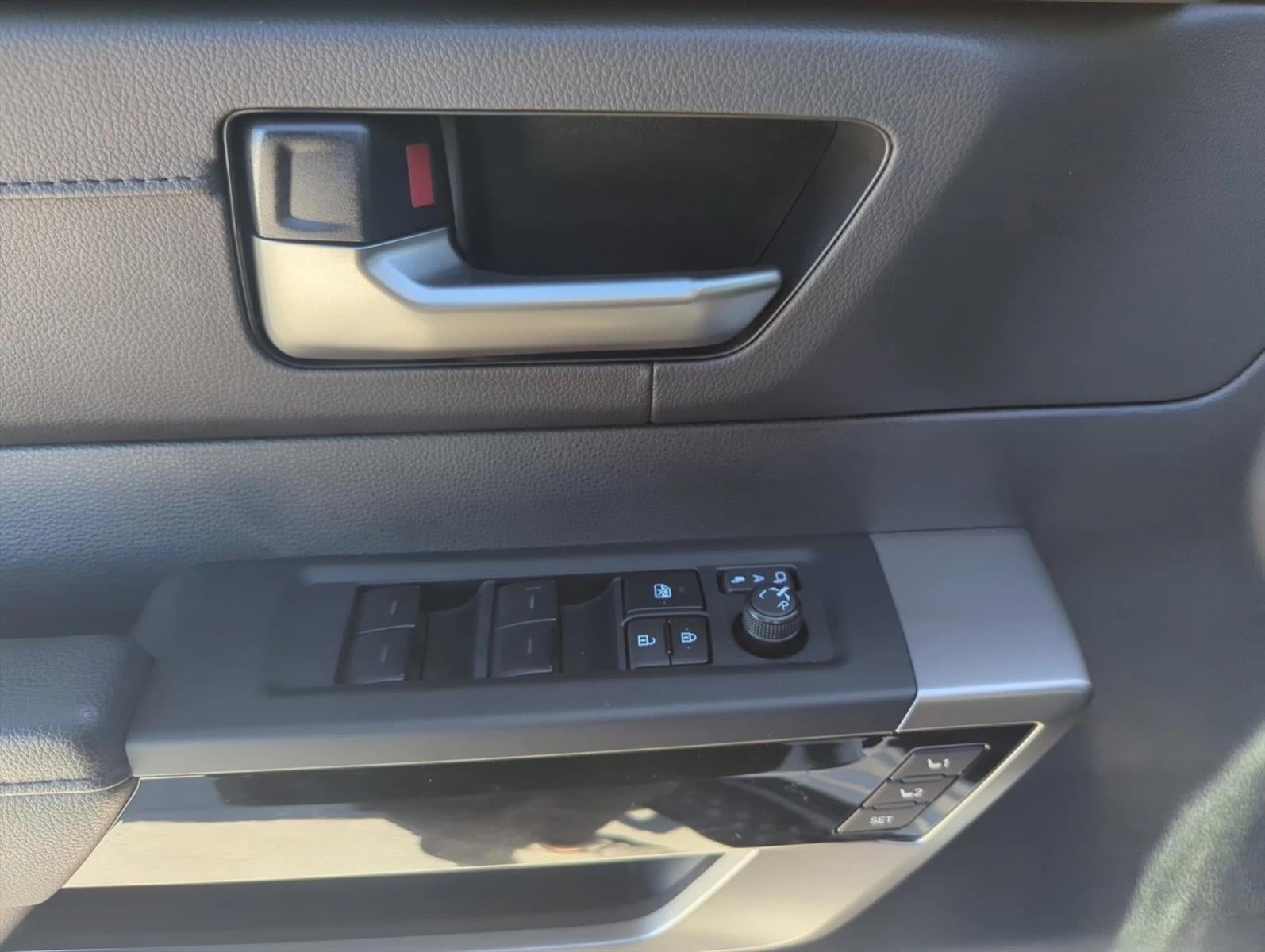 2025 Toyota Tundra 4WD 4WD Limited CrewMax 5.5' Bed (Natl)