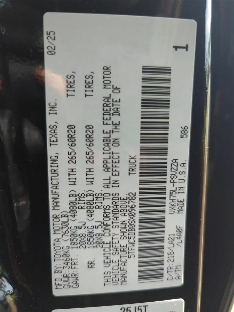 2025 Toyota Tundra 4WD 4WD Platinum Hybrid CrewMax 5.5' Bed (Natl)