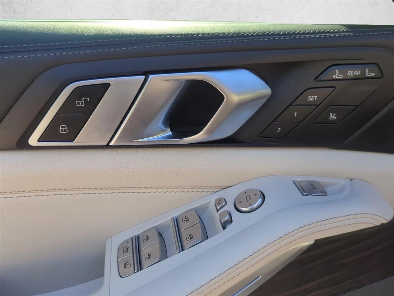 2024 BMW X7 xDrive40i Sports Activity Vehicle