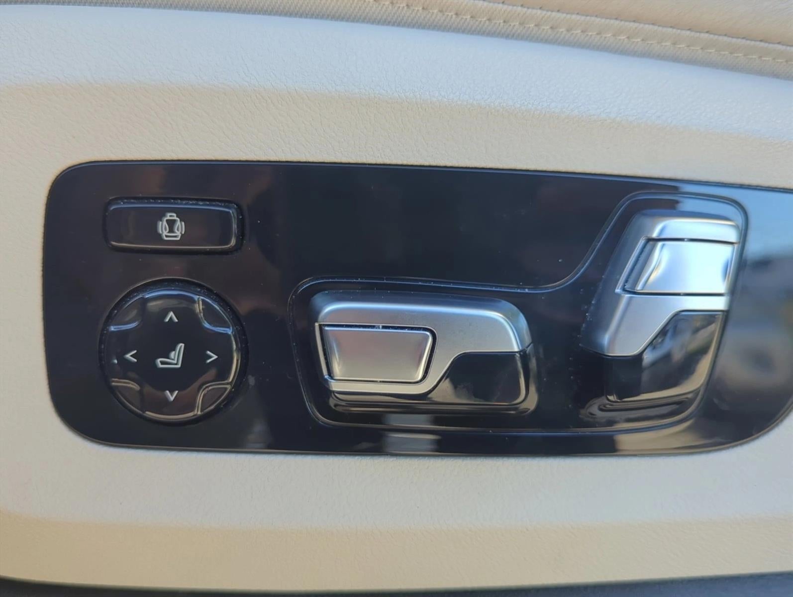 2024 BMW X7 xDrive40i Sports Activity Vehicle