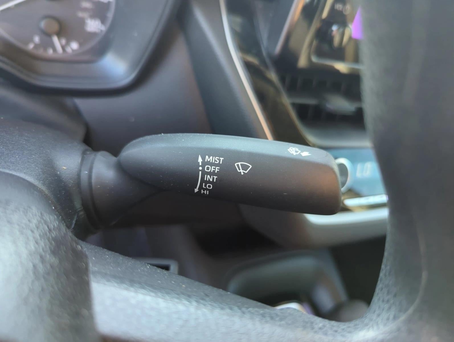 2024 Toyota Corolla LE CVT (Natl)