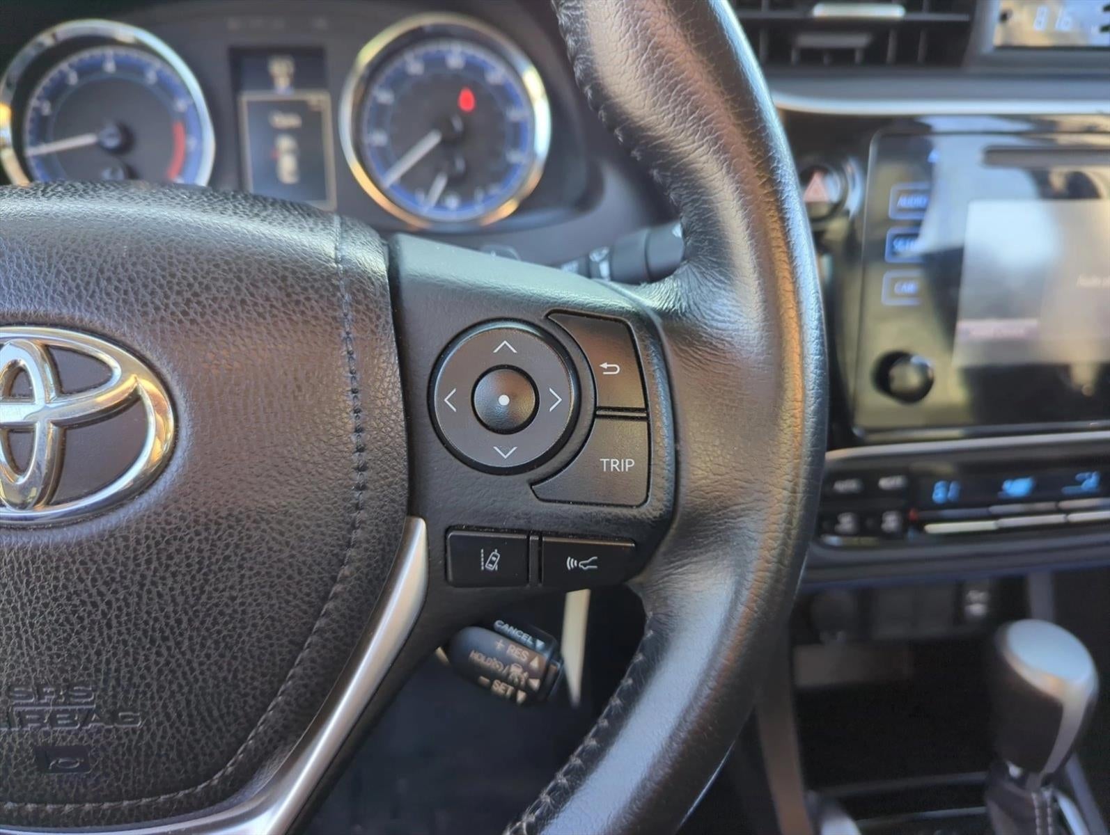 2019 Toyota Corolla SE CVT (Natl)