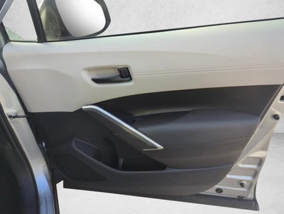 2025 Toyota Corolla Cross L 2WD (Natl)