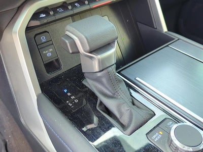 2024 Toyota Sequoia Platinum RWD (Natl)