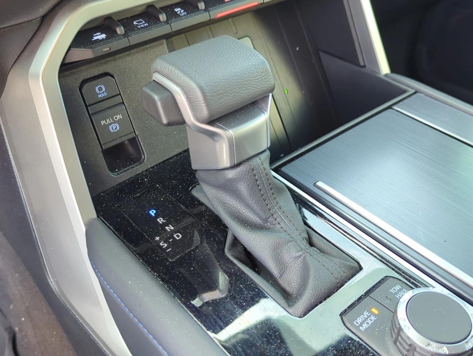 2024 Toyota Sequoia Platinum RWD (Natl)