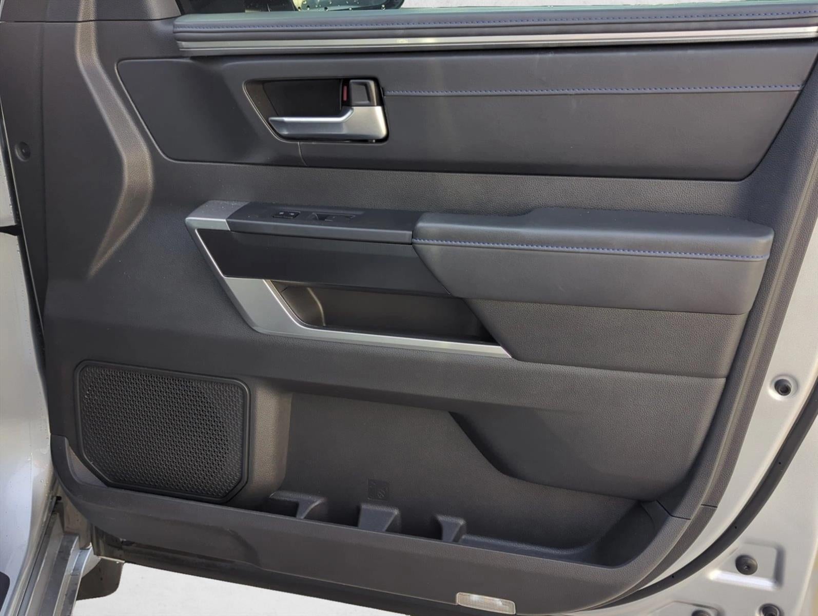 2024 Toyota Sequoia Platinum RWD (Natl)