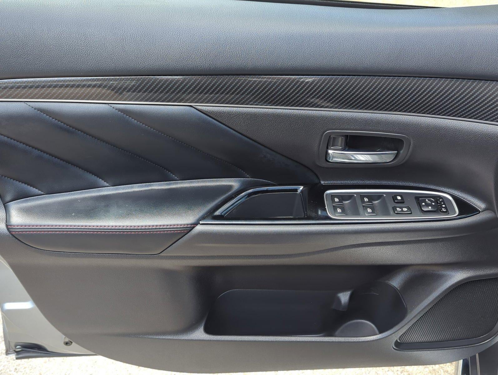 2022 Mitsubishi Outlander PHEV LE S-AWC