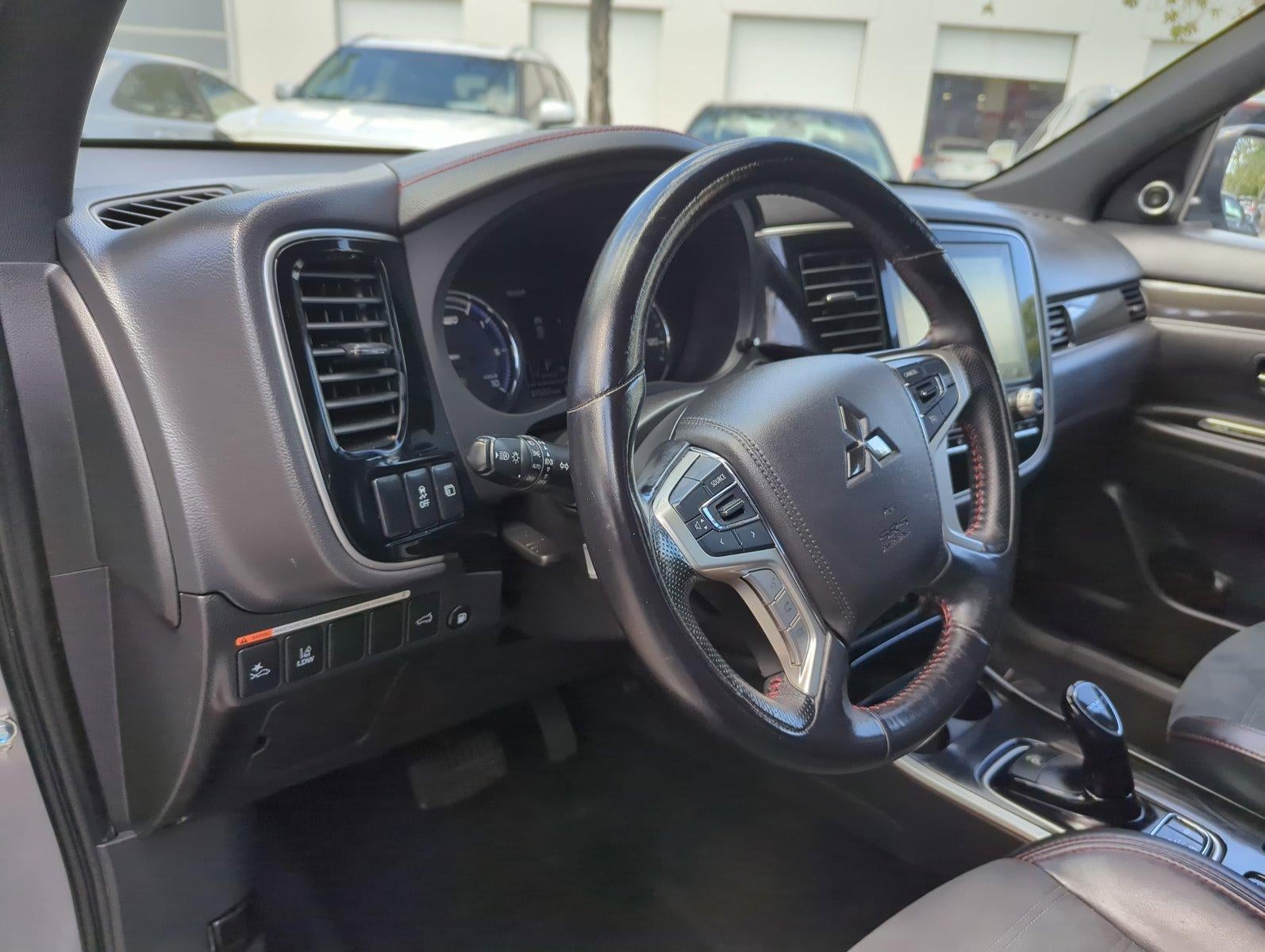 2022 Mitsubishi Outlander PHEV LE S-AWC