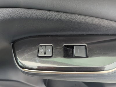 2025 Toyota Crown Signia XLE AWD (Natl)