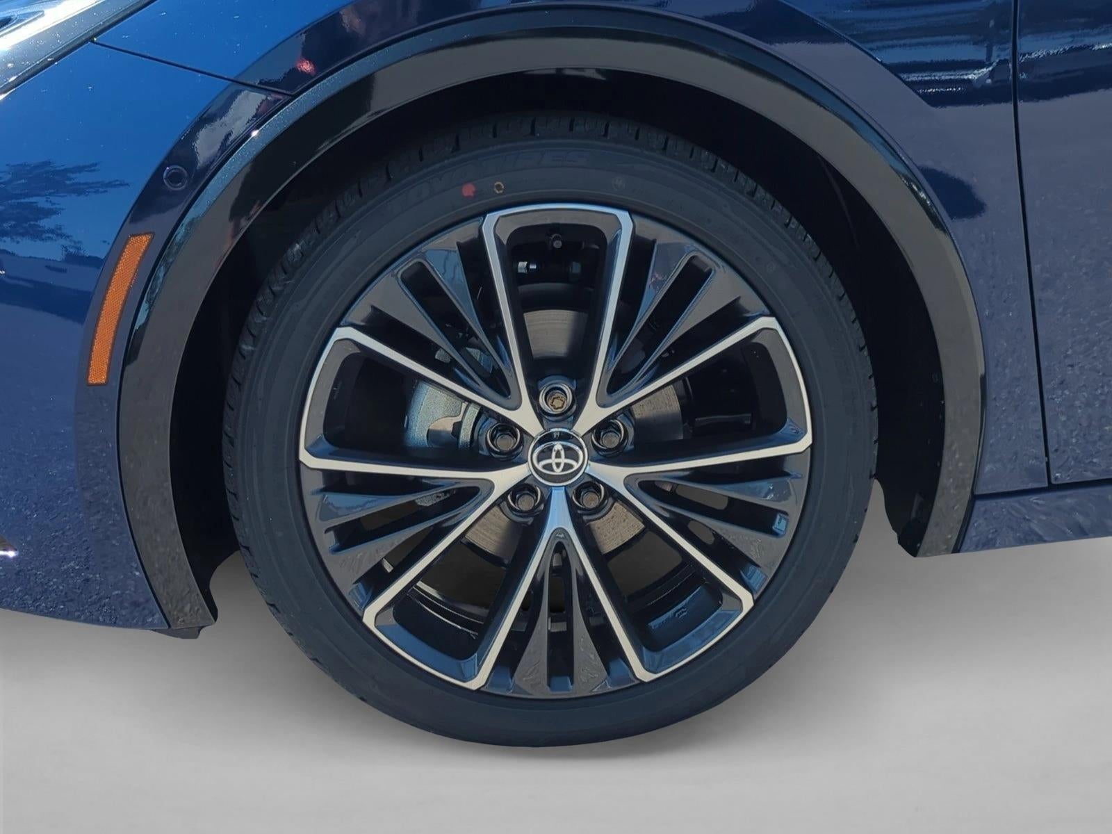 2025 Toyota Prius Limited (Natl)