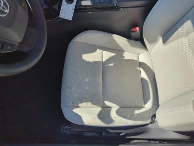 2025 Toyota Prius Limited (Natl)