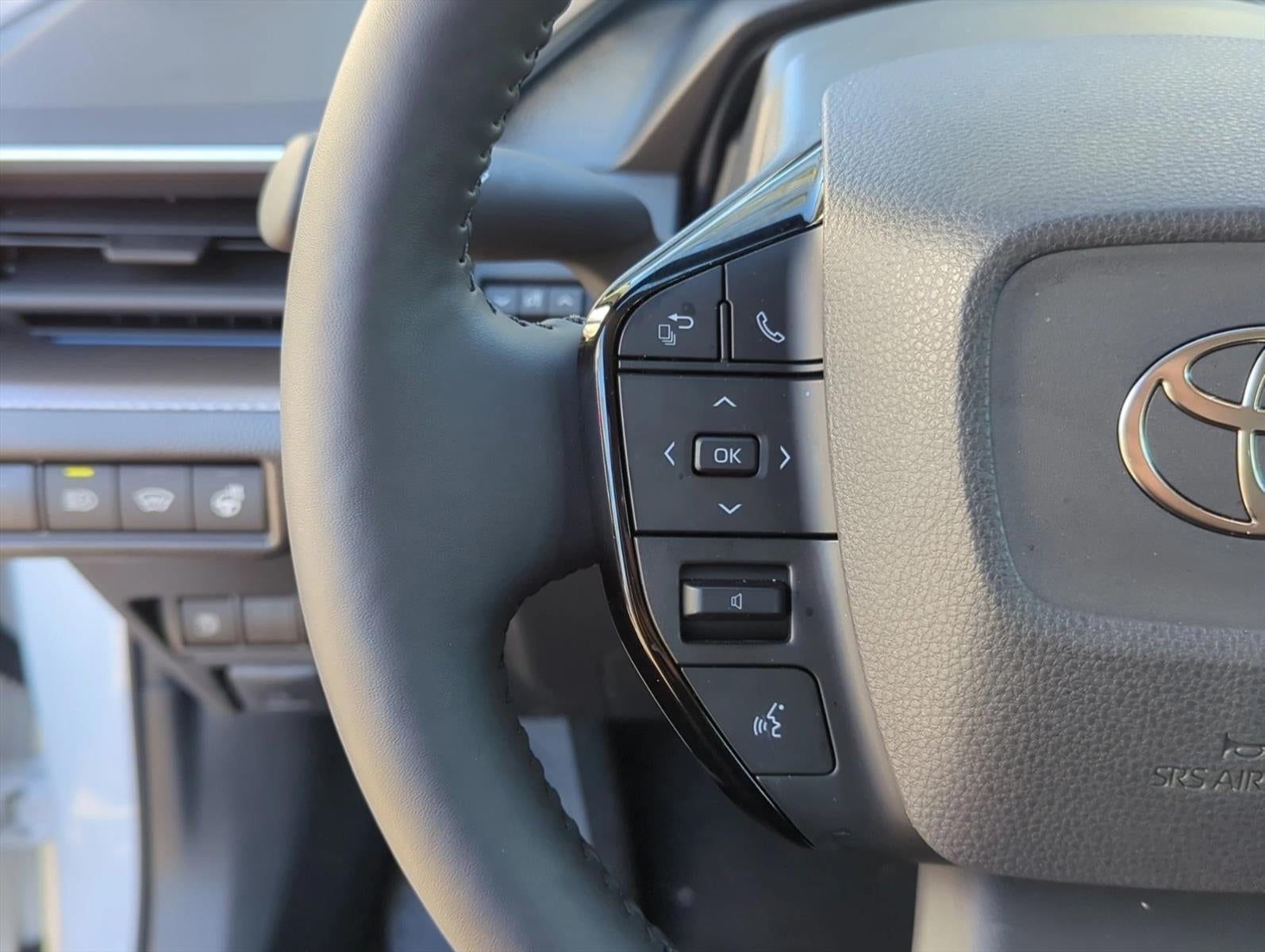 2025 Toyota Prius XLE (Natl)