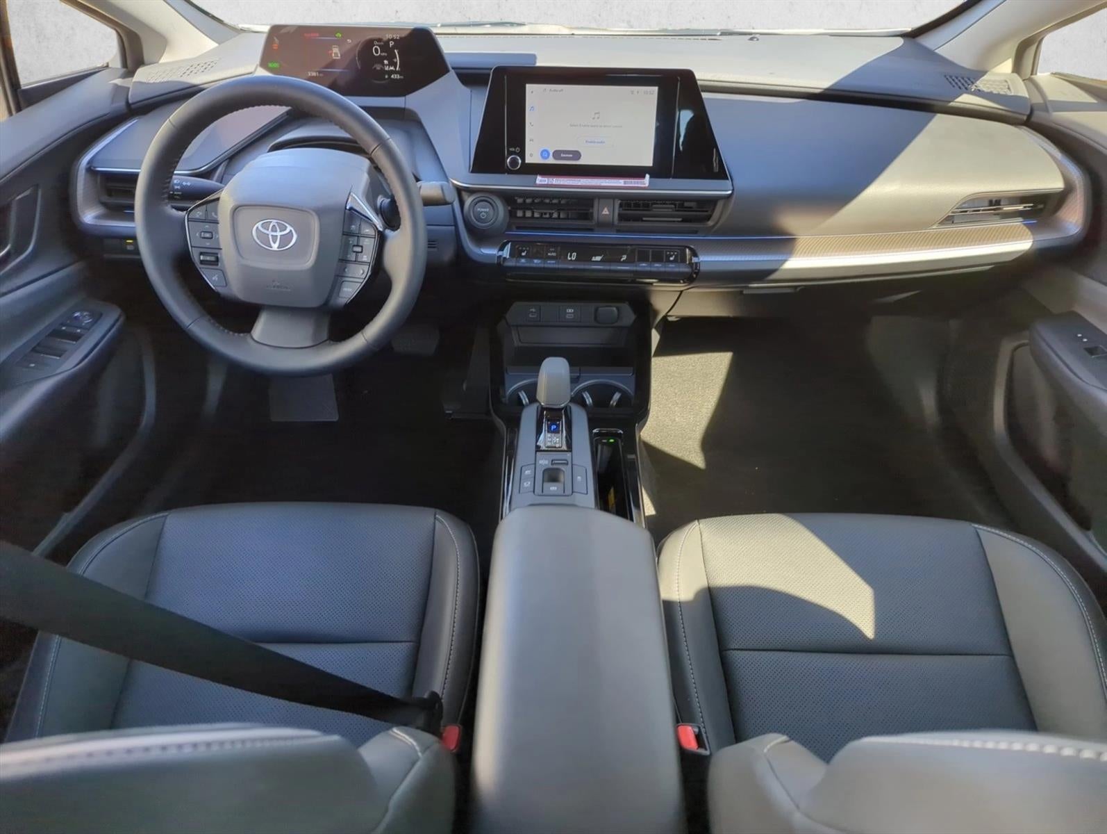 2025 Toyota Prius XLE (Natl)