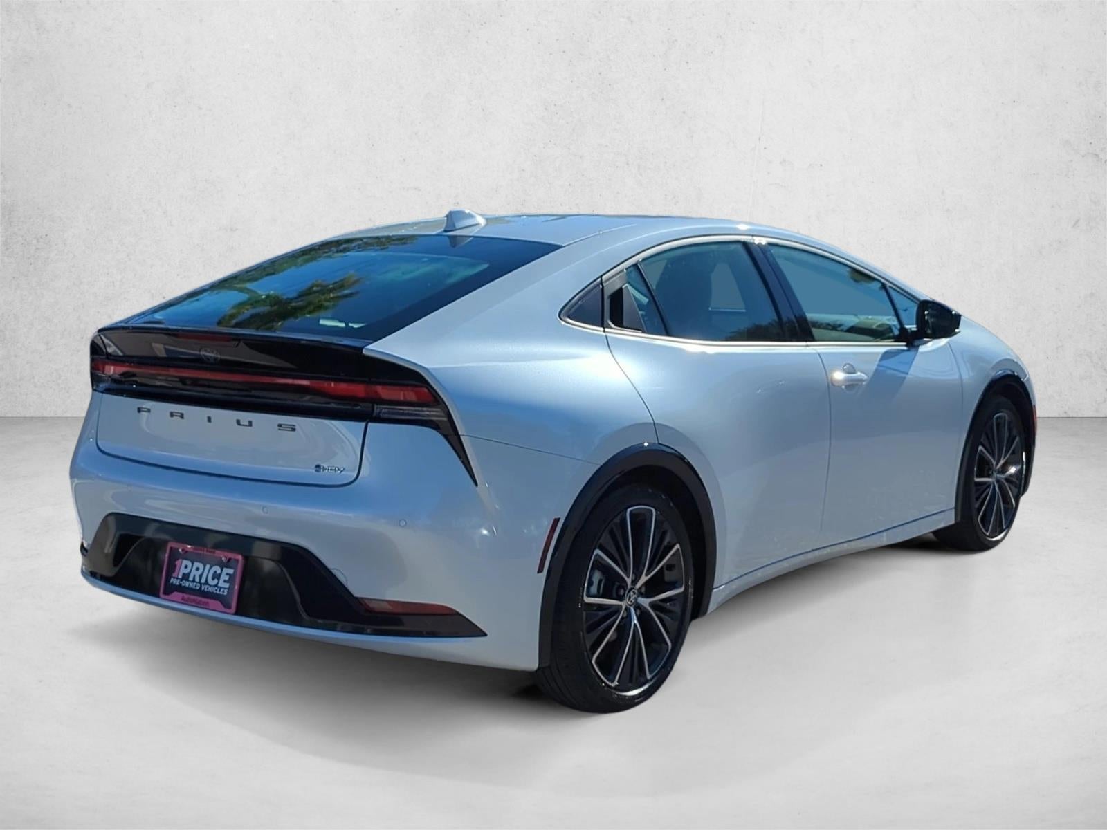 2025 Toyota Prius XLE (Natl)