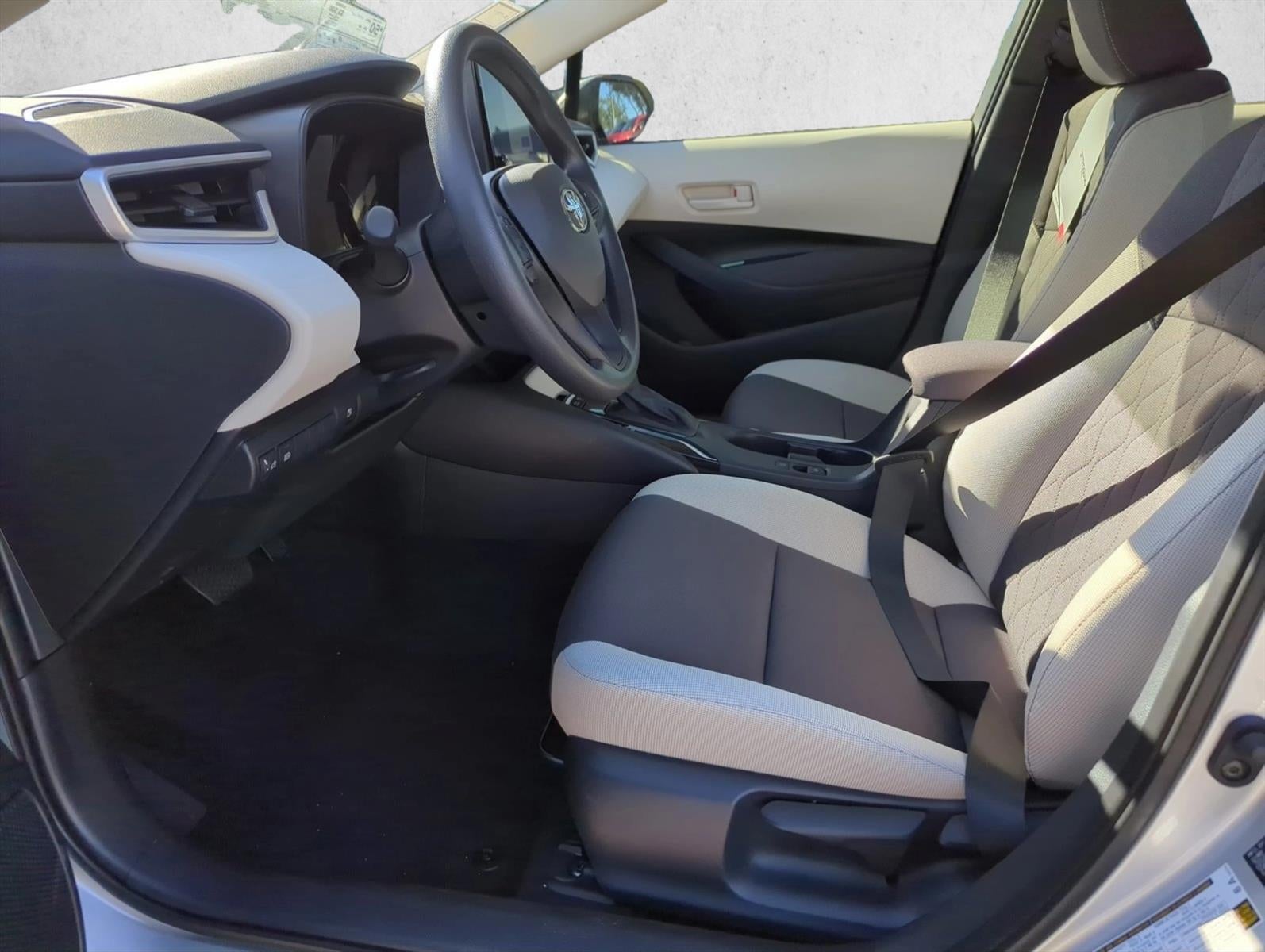 2026 Toyota Corolla Hybrid LE FWD (Natl)