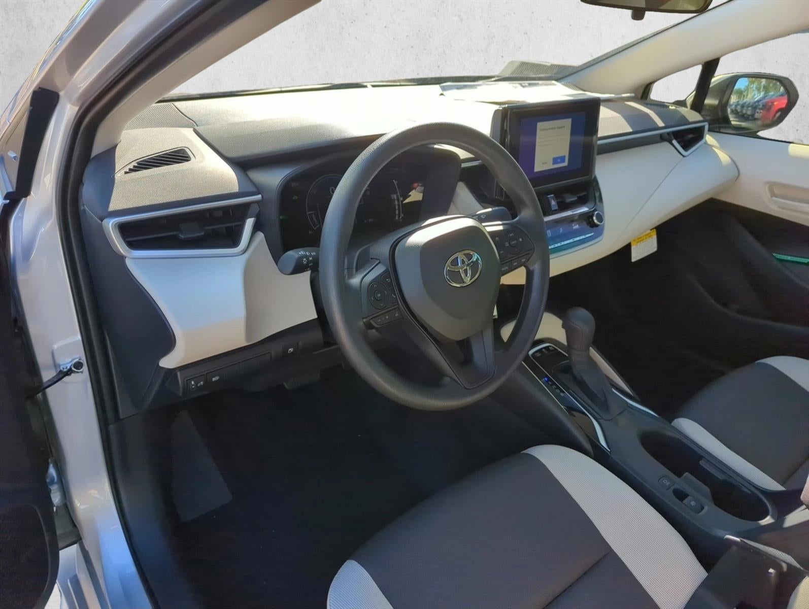 2026 Toyota Corolla Hybrid LE FWD (Natl)