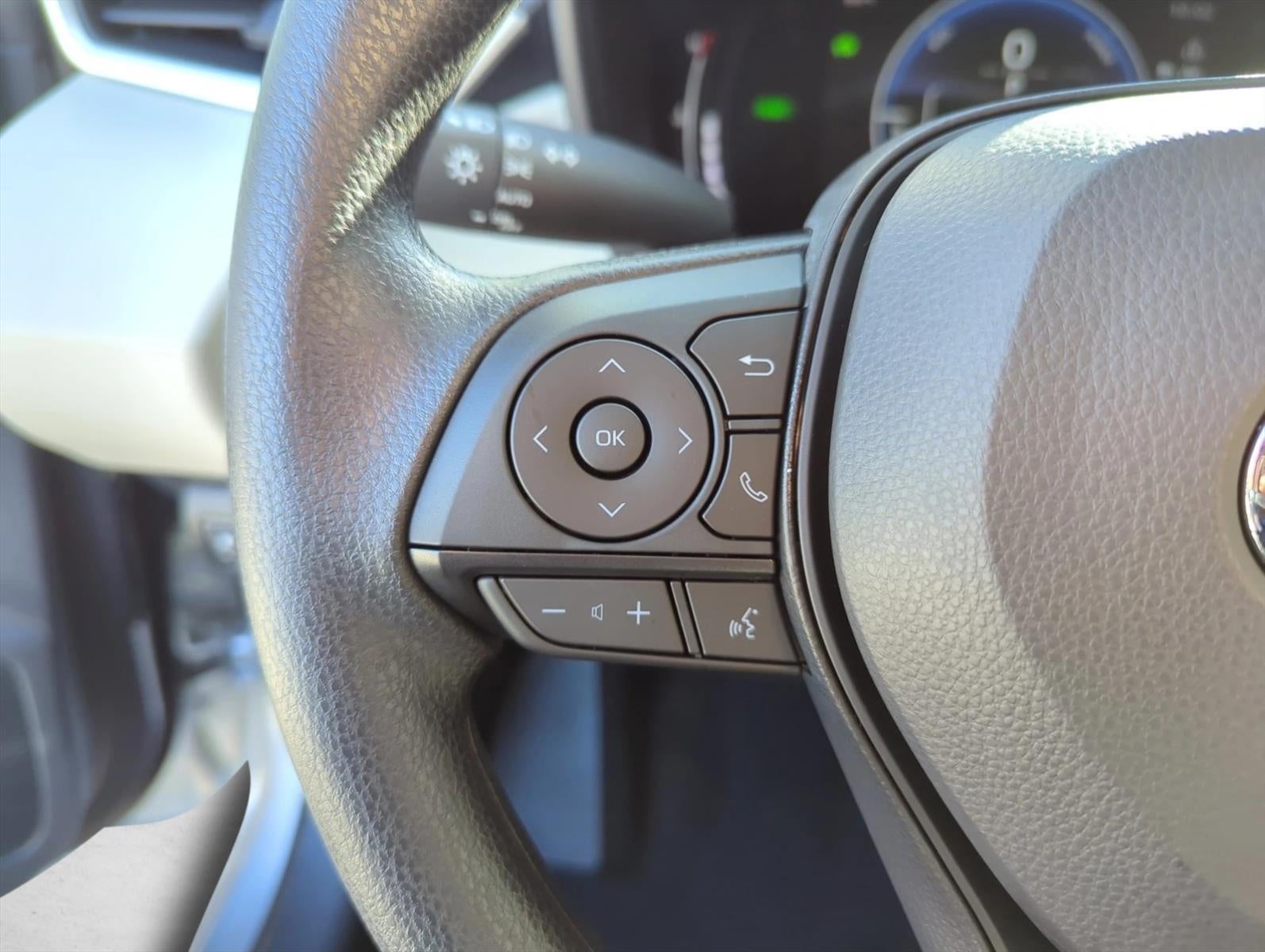 2026 Toyota Corolla Hybrid LE FWD (Natl)