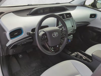 2019 Toyota Prius XLE (Natl)