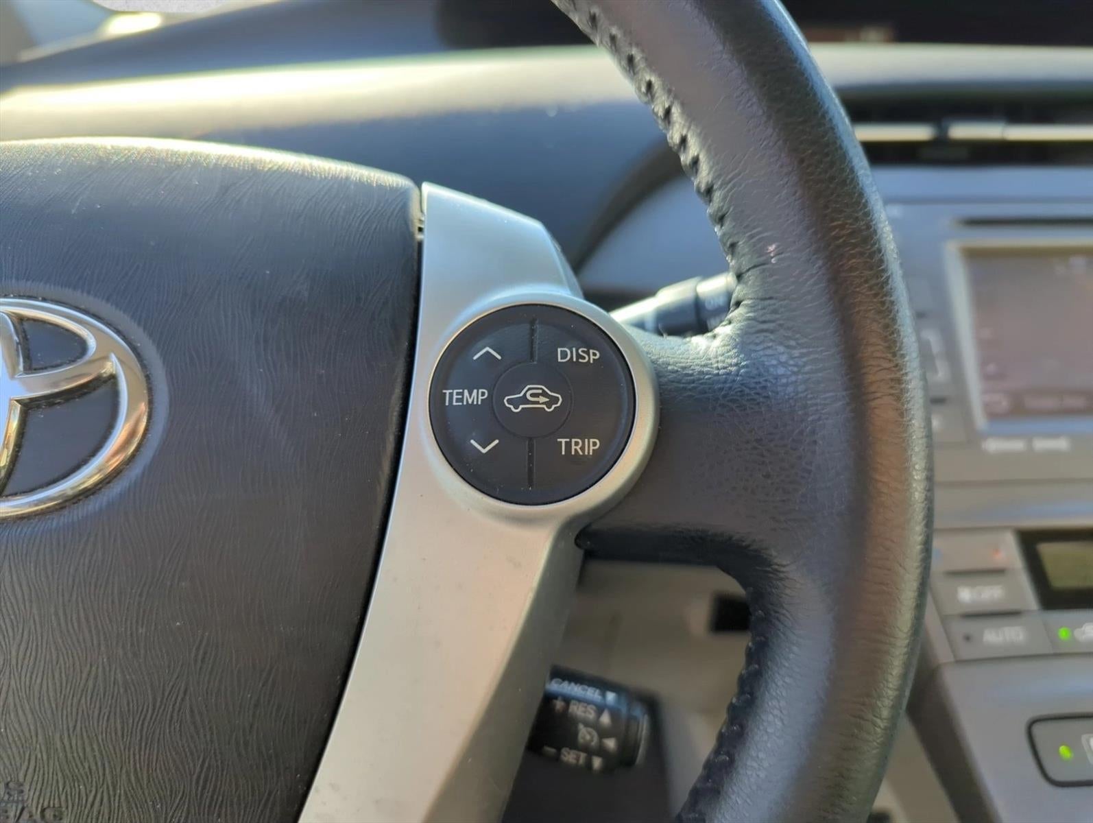 2014 Toyota Prius 5dr HB Four (Natl)