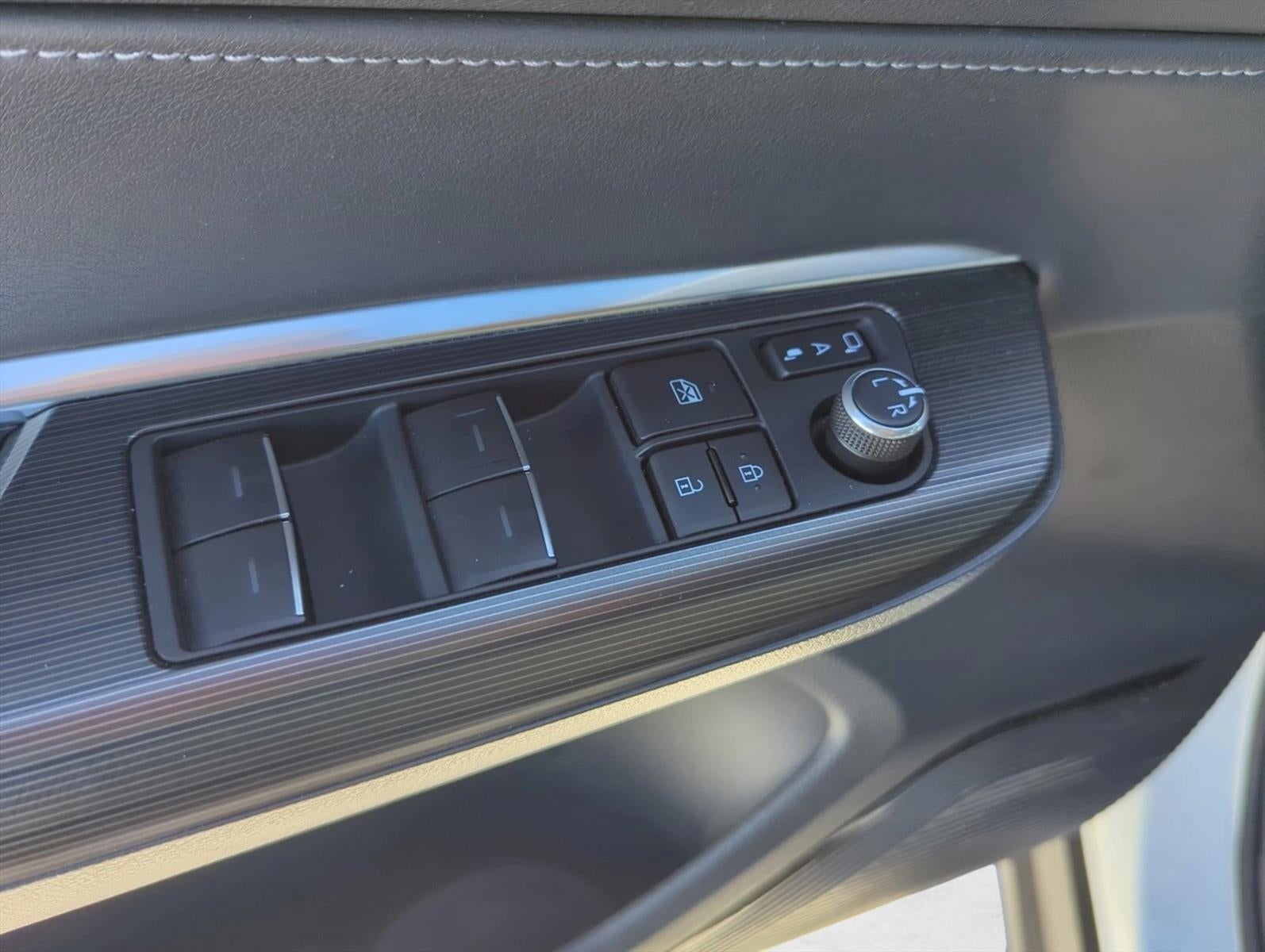 2022 Toyota Venza XLE AWD (SE)