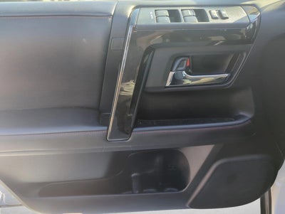 2022 Toyota 4Runner TRD Off Road 4WD (Natl)