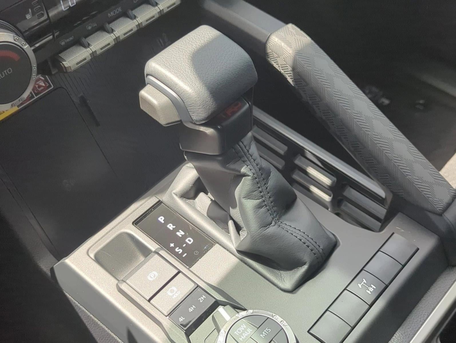 2025 Toyota 4Runner Hybrid TRD Off Road 4WD (Natl)