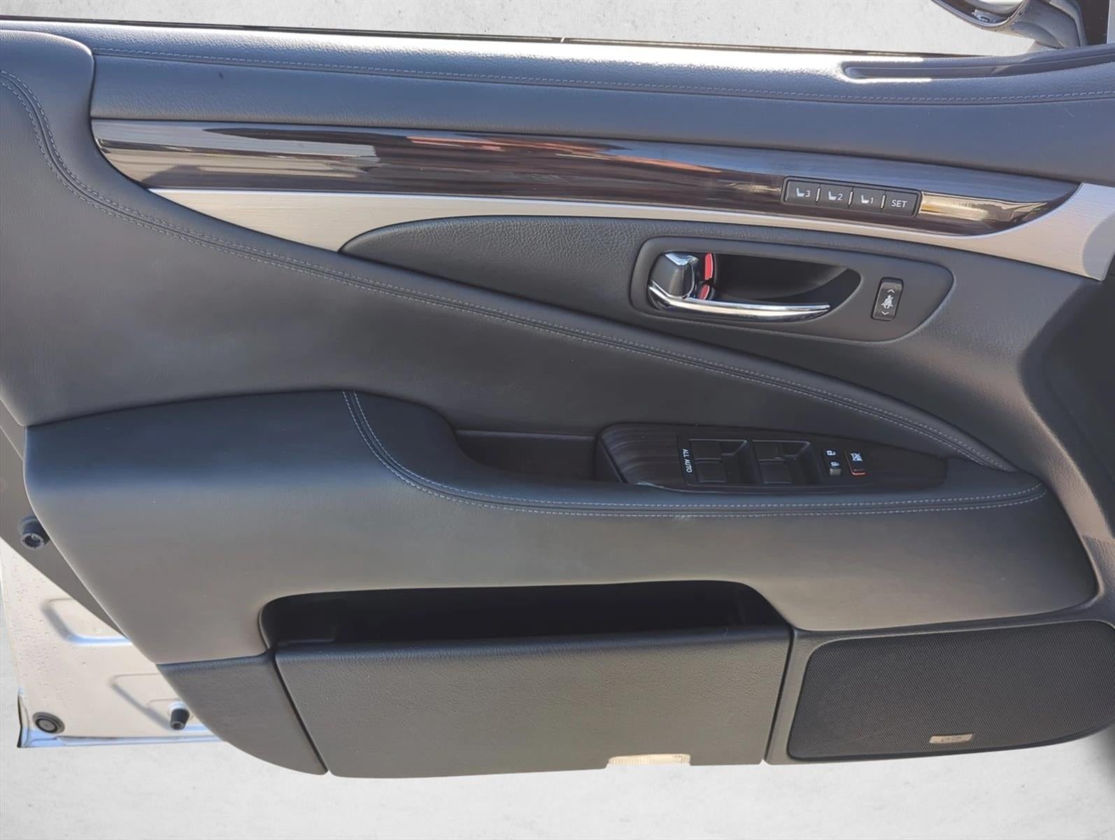 2013 Lexus LS 460 4dr Sdn RWD