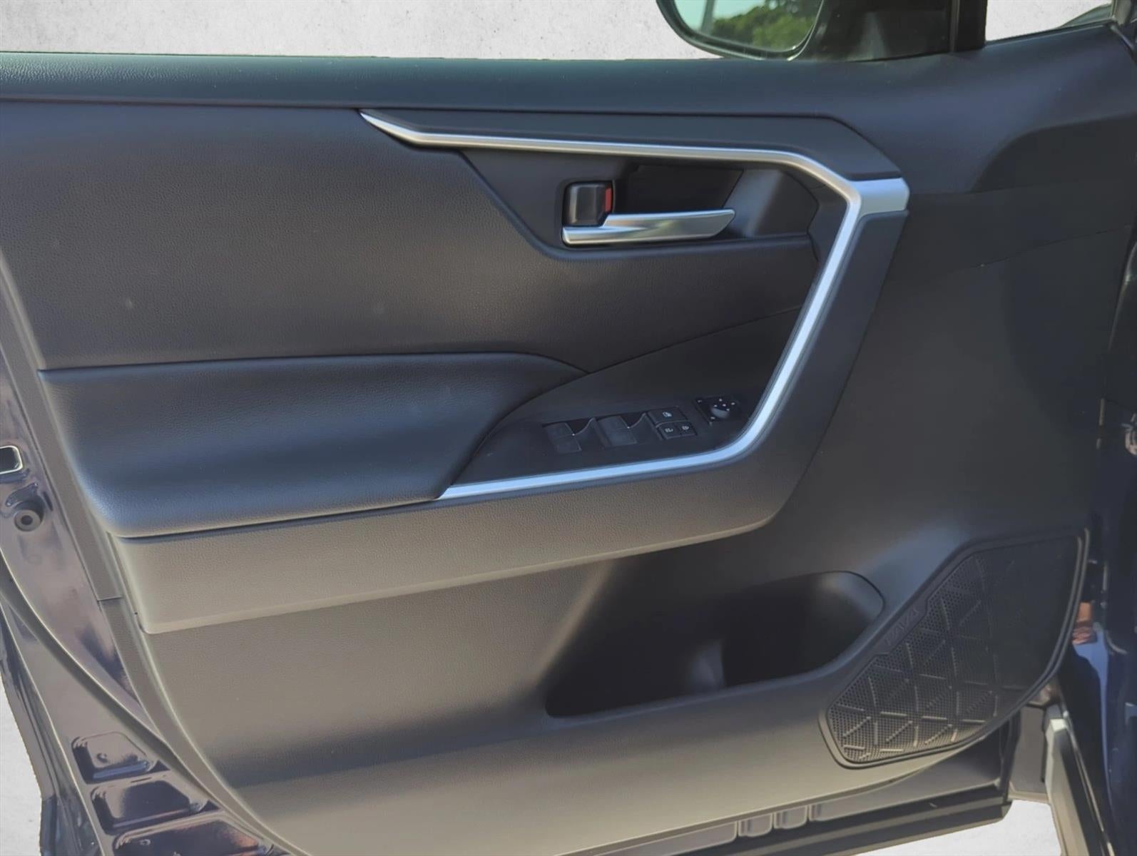2024 Toyota RAV4 Hybrid XLE Premium AWD (Natl)
