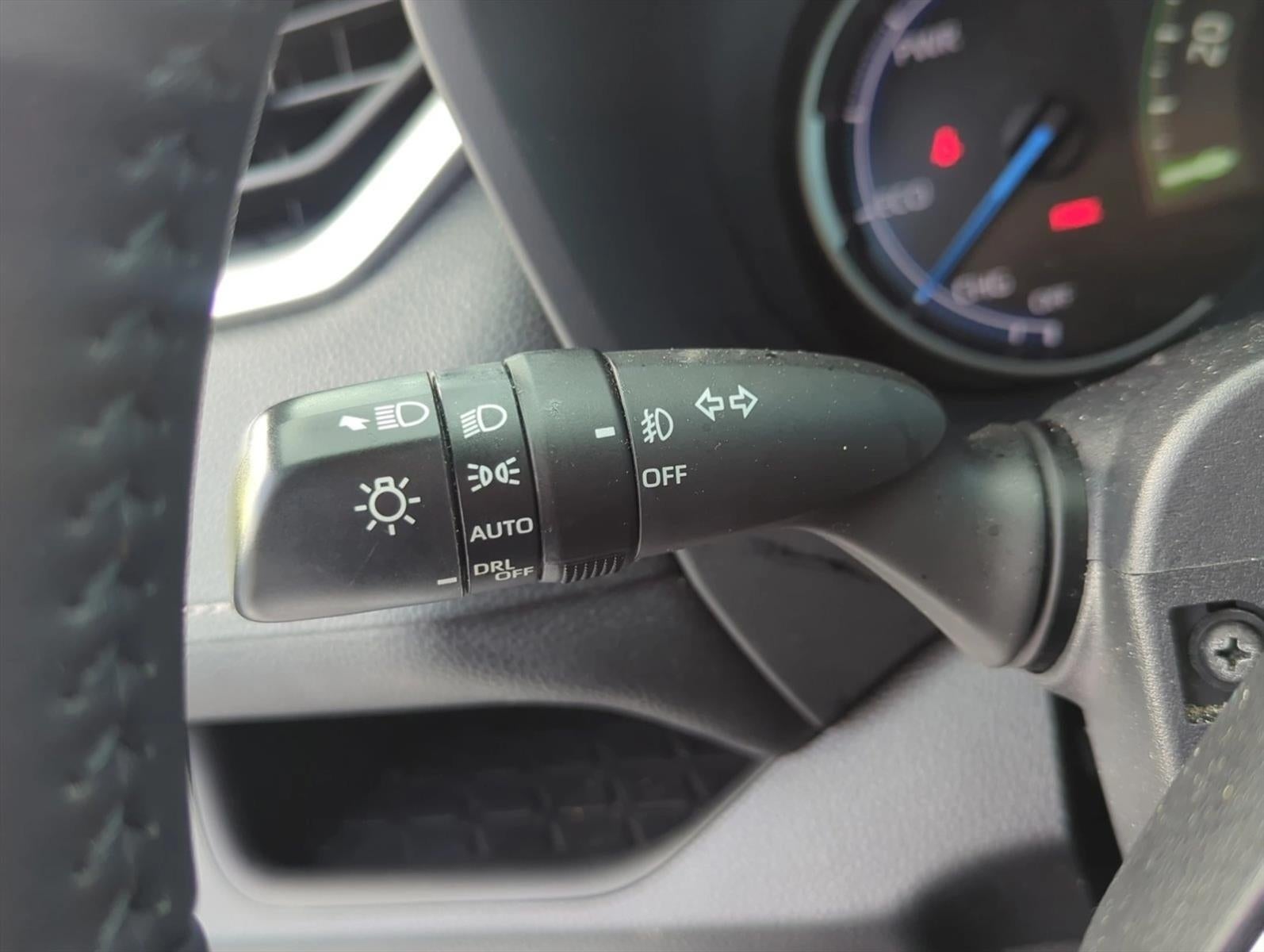2025 Toyota RAV4 Hybrid XLE Premium AWD (Natl)