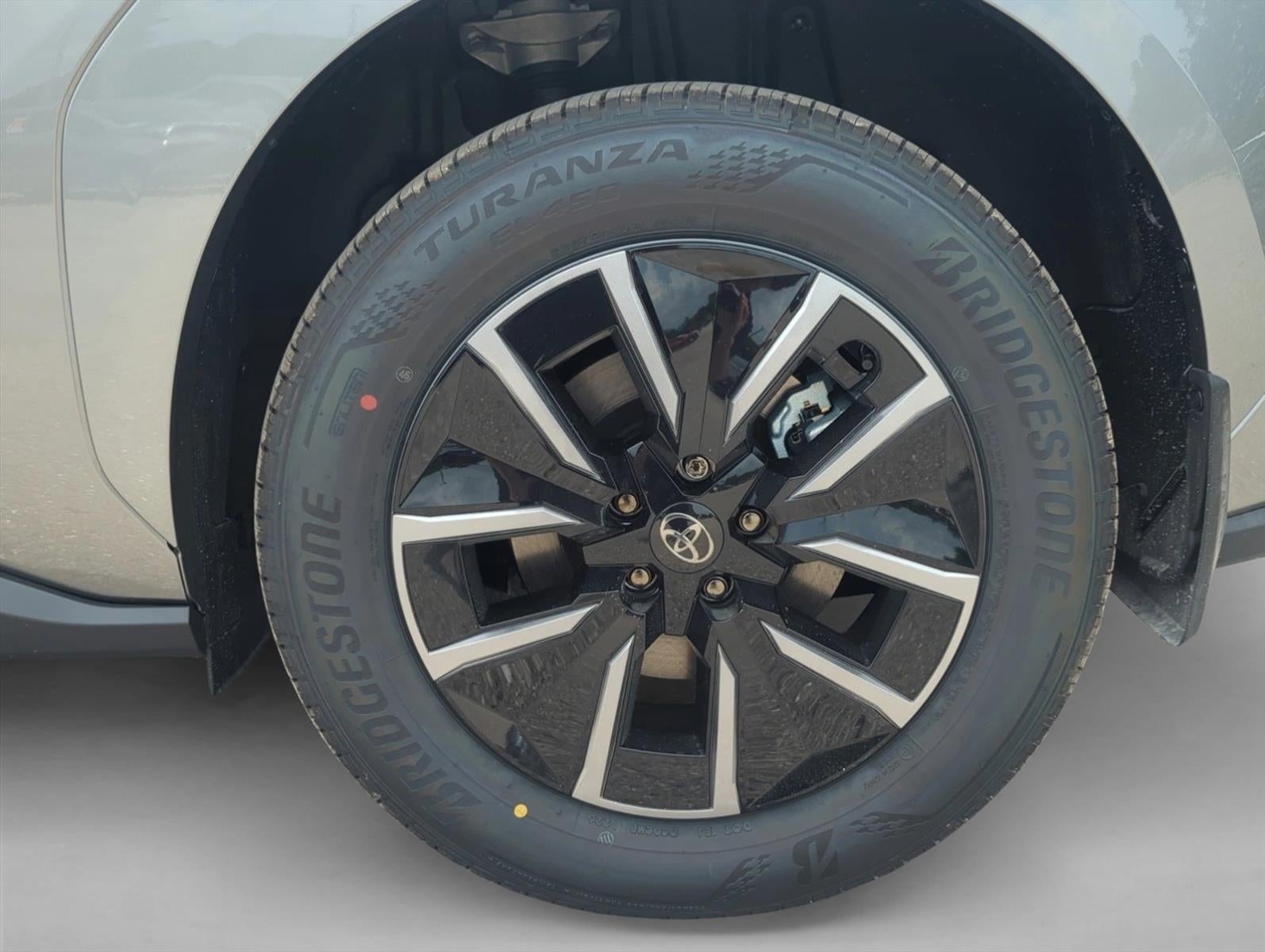 2026 Toyota bZ XLE Plus FWD (Natl)
