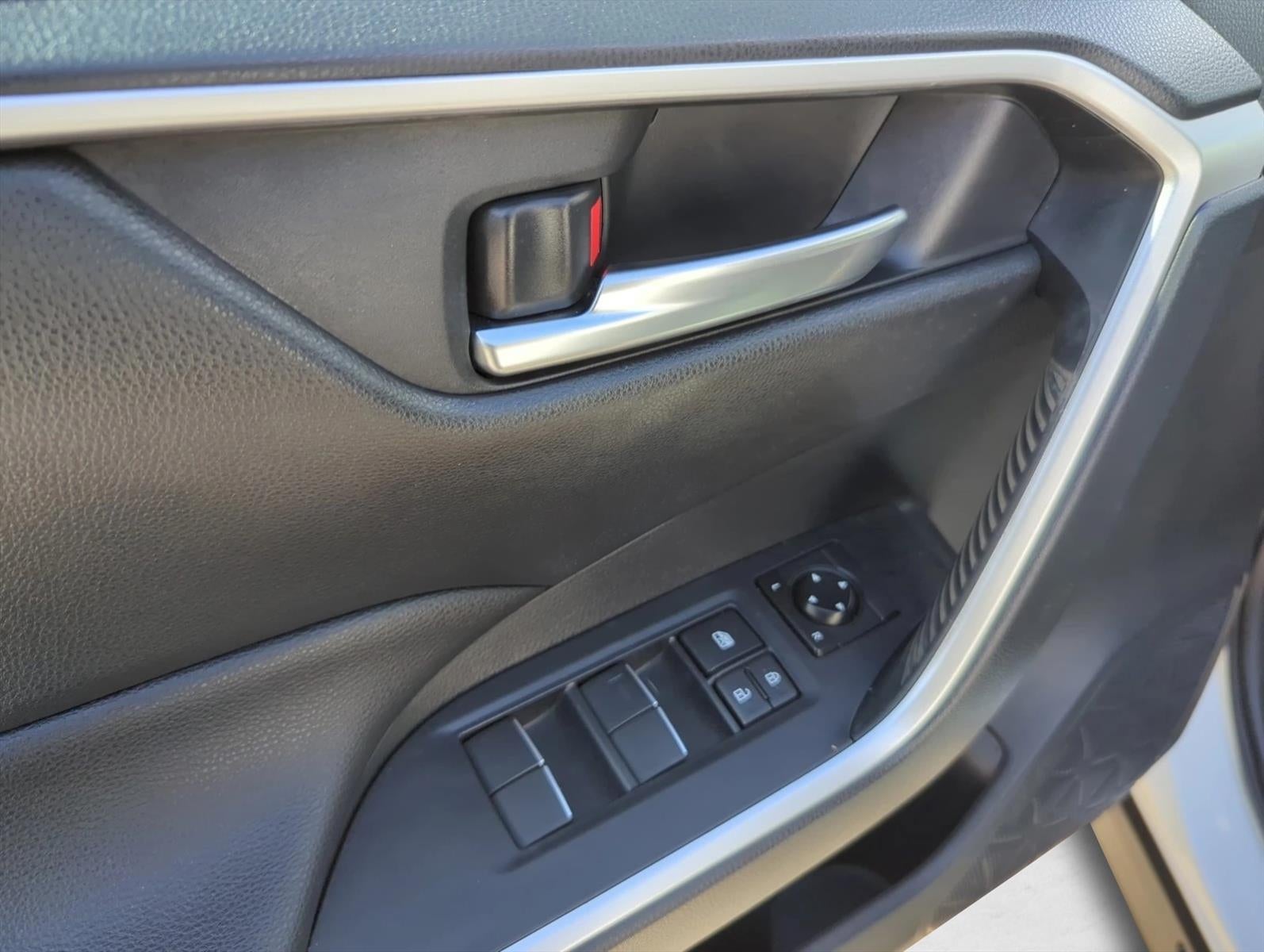 2019 Toyota RAV4 XLE Premium FWD (Natl)