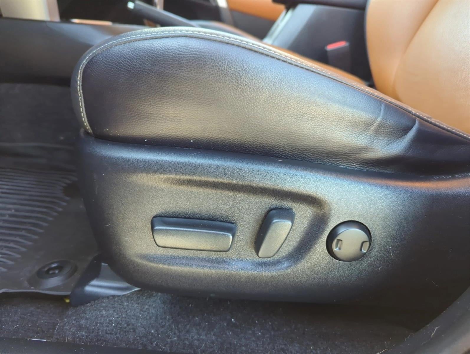 2018 Toyota RAV4 Hybrid Limited AWD (Natl)