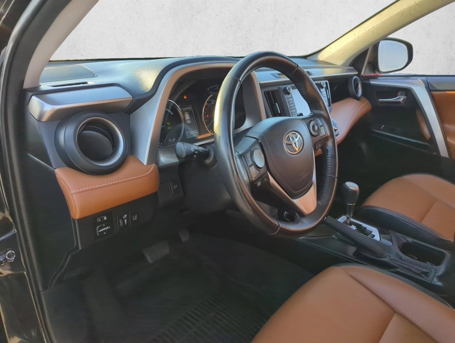 2018 Toyota RAV4 Hybrid Limited AWD (Natl)