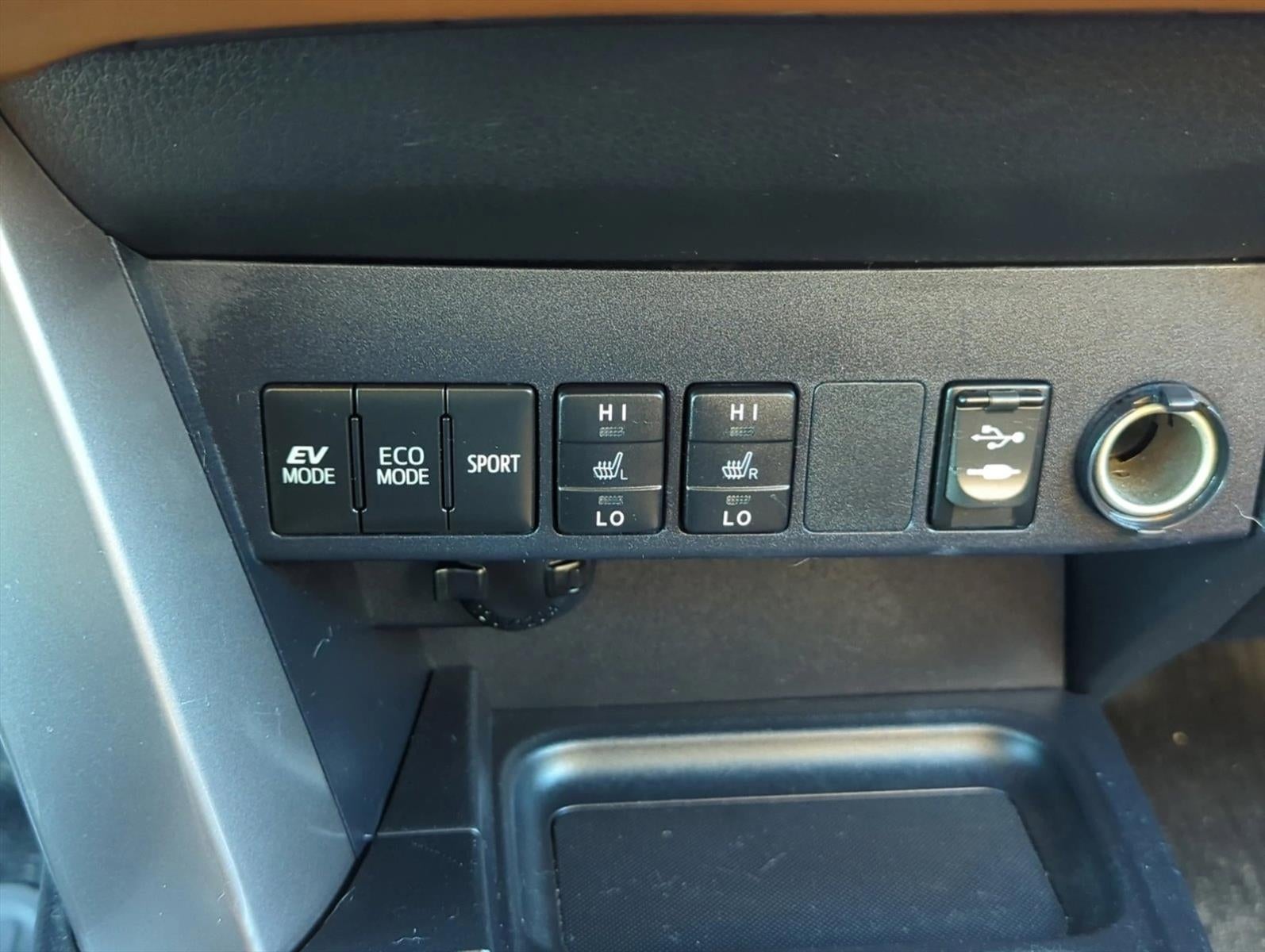 2018 Toyota RAV4 Hybrid Limited AWD (Natl)