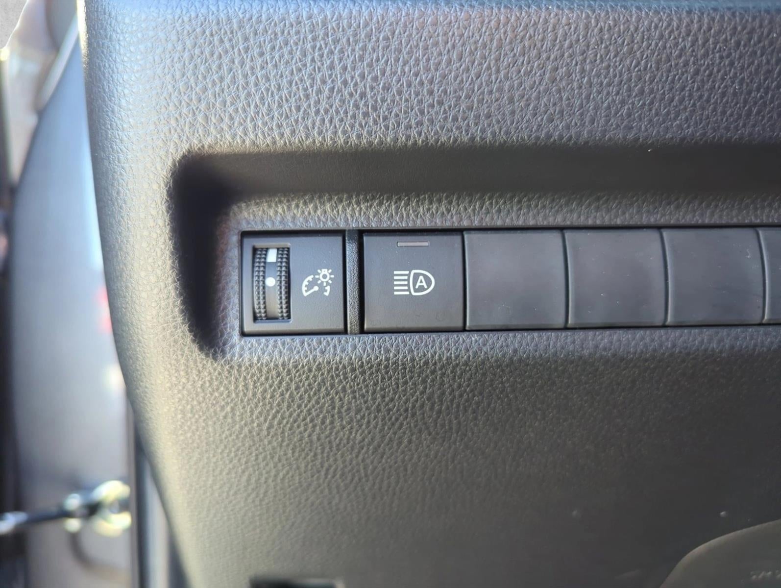 2023 Toyota RAV4 Hybrid XSE AWD (Natl)
