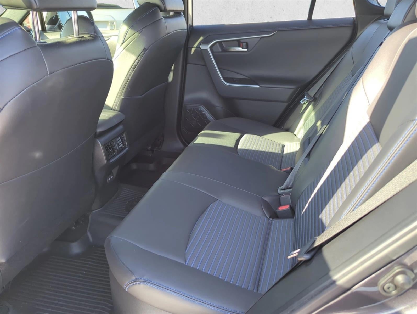 2023 Toyota RAV4 Hybrid XSE AWD (Natl)