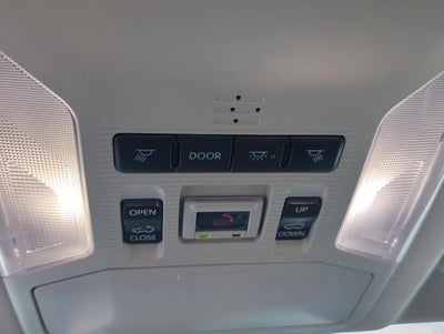 2025 Toyota RAV4 Hybrid XLE AWD (Natl)