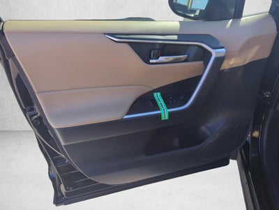 2025 Toyota RAV4 Hybrid XLE AWD (Natl)