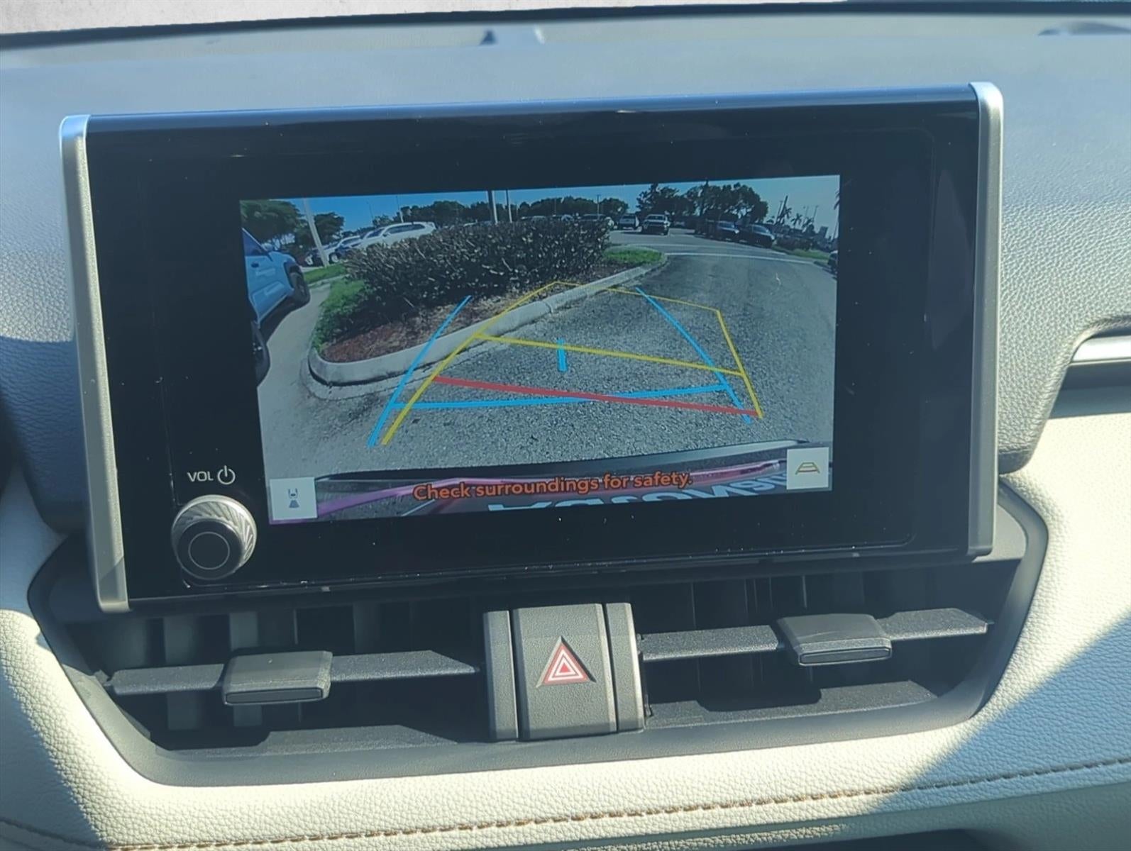 2025 Toyota RAV4 Hybrid XLE AWD (Natl)