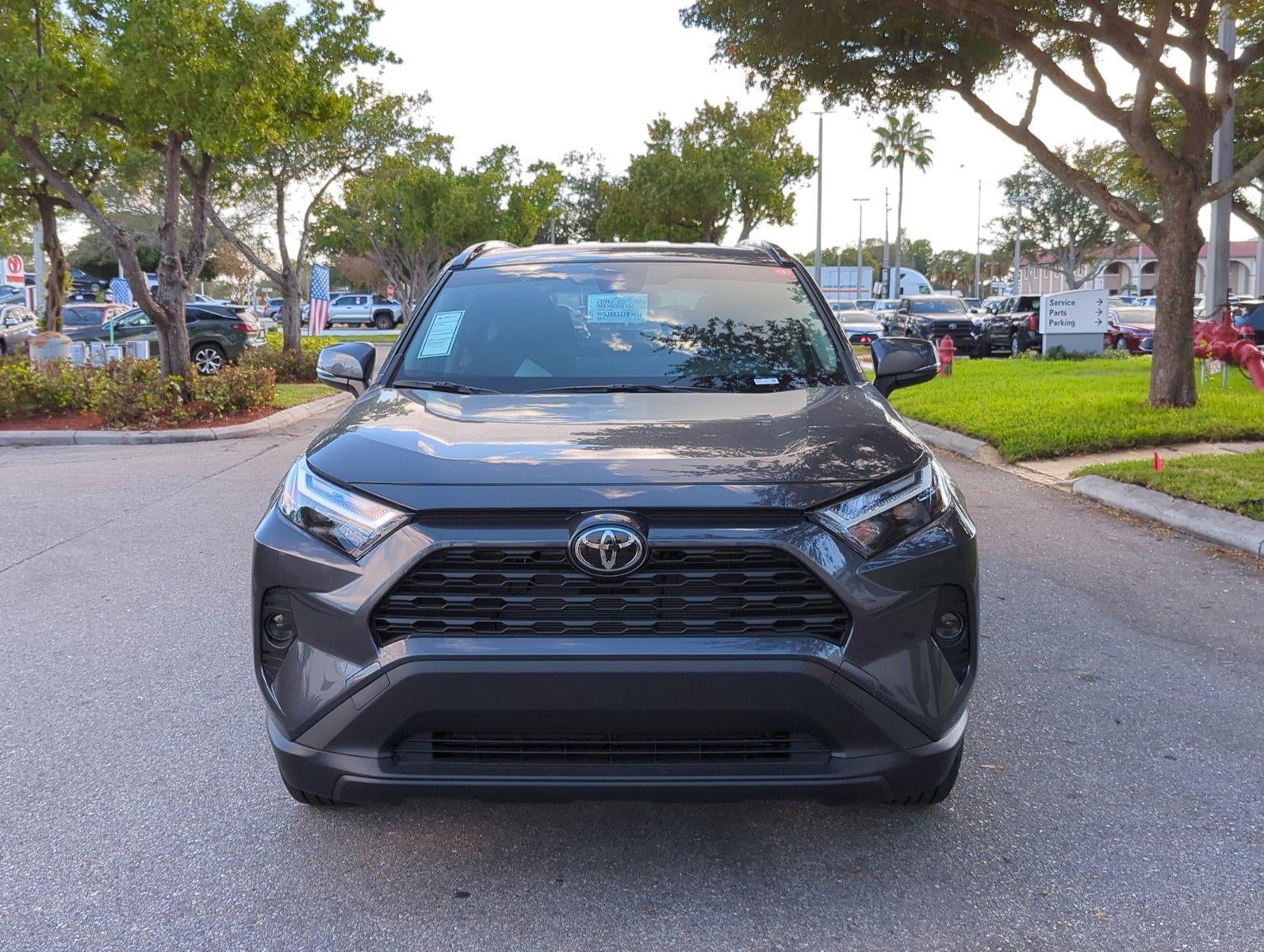 2025 Toyota RAV4 Hybrid XLE AWD (Natl)