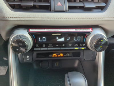 2025 Toyota RAV4 Hybrid XLE AWD (Natl)