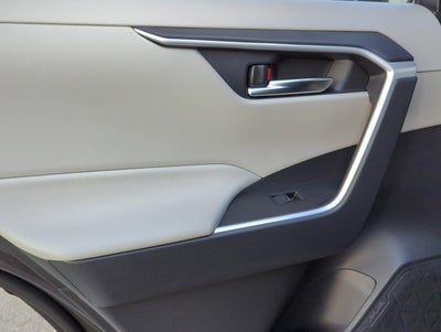 2025 Toyota RAV4 Hybrid XLE AWD (Natl)