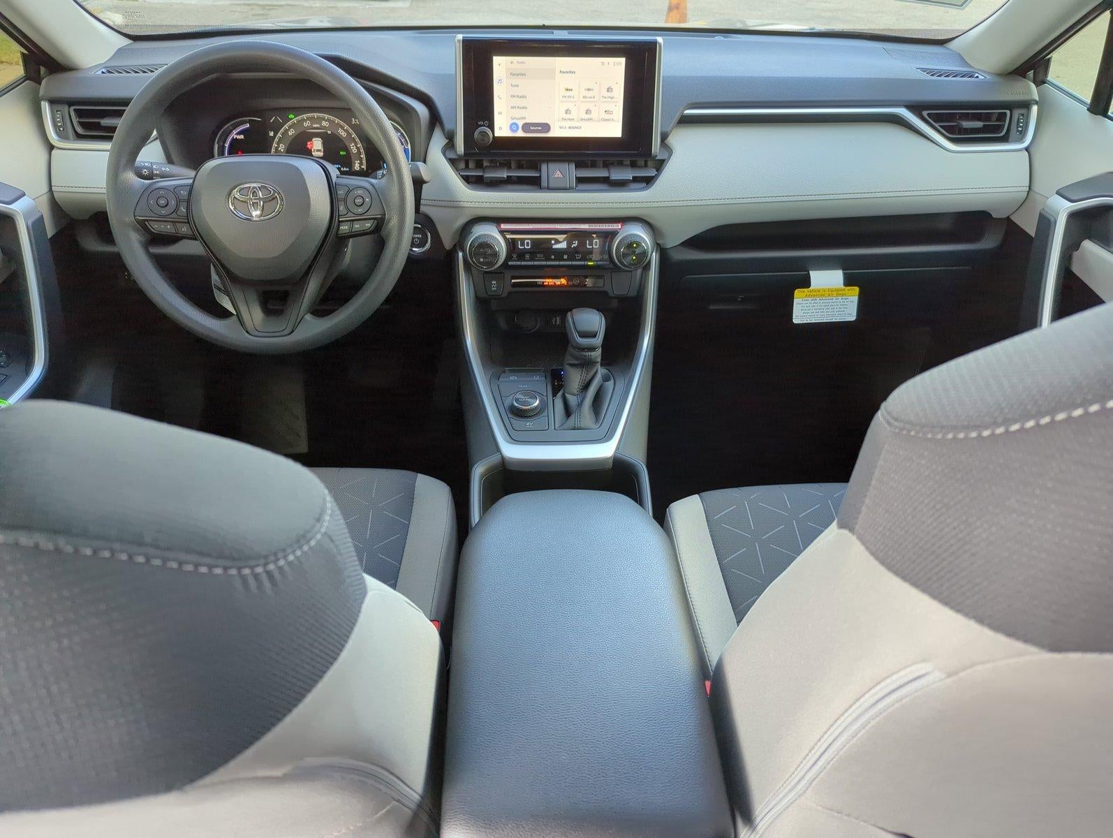 2025 Toyota RAV4 Hybrid XLE AWD (Natl)