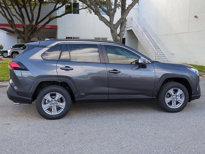 2025 Toyota RAV4 Hybrid XLE AWD (Natl)