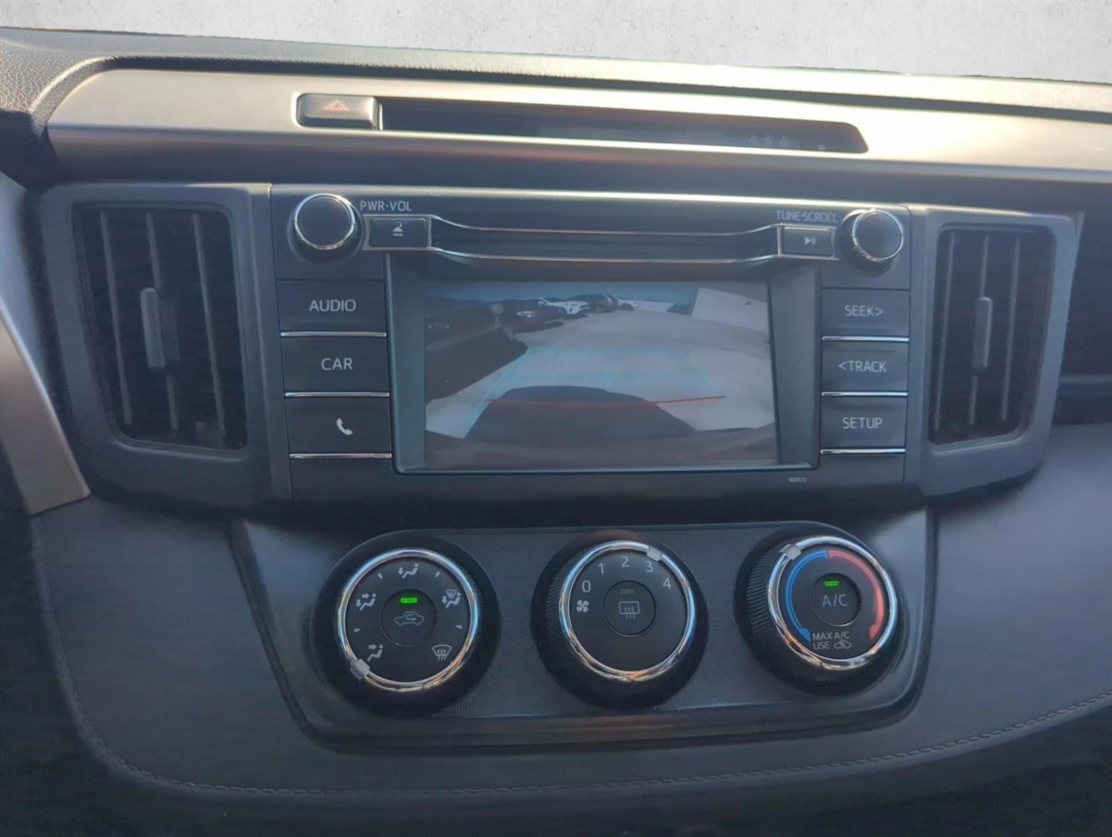 2017 Toyota RAV4 LE FWD (GS)