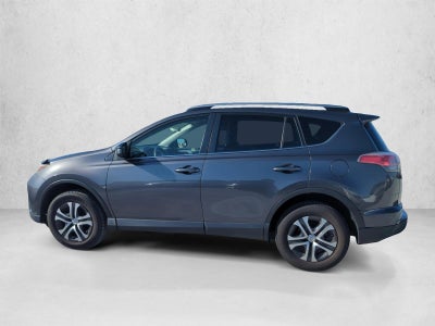2017 Toyota RAV4 LE FWD (GS)