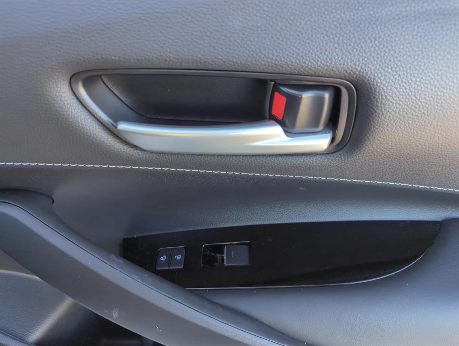 2025 Toyota Corolla Hatchback SE CVT (Natl)