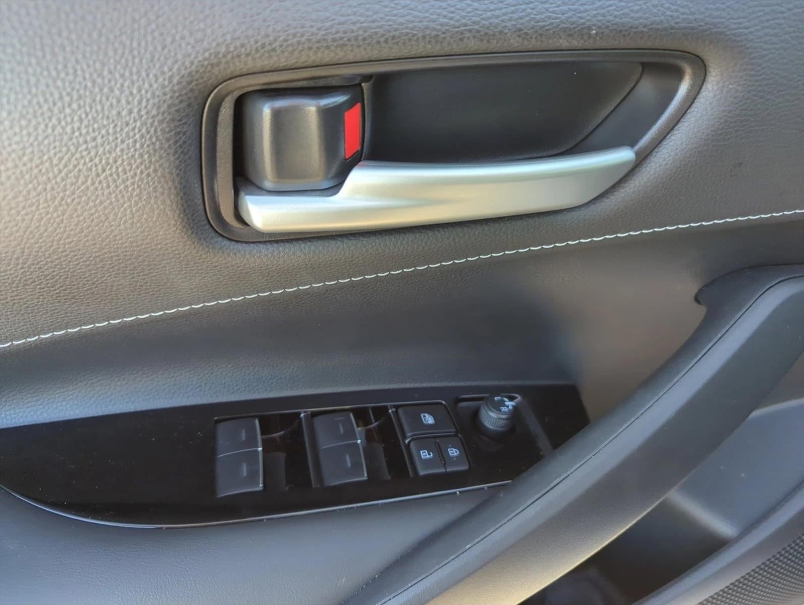 2025 Toyota Corolla Hatchback SE CVT (Natl)