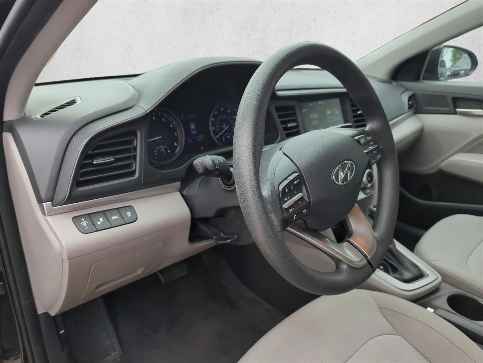 2019 Hyundai ELANTRA SEL Auto